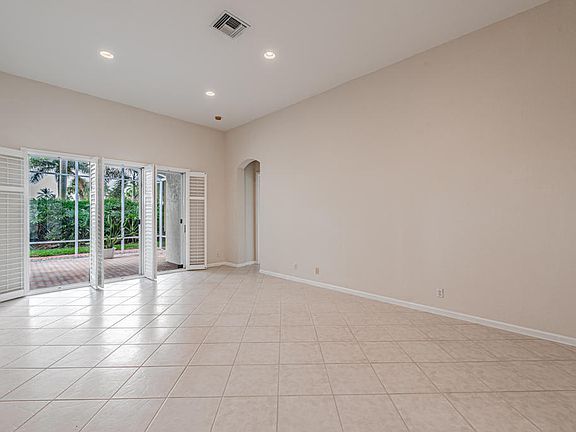 4th image of 8760 Via Tuscany Dr