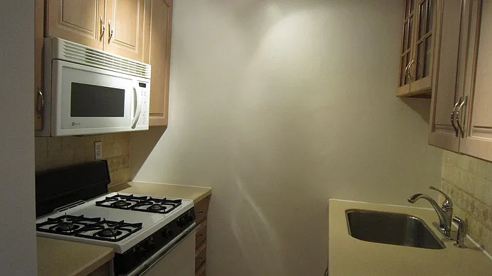 Rented by Noble Realty | media 10