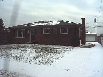 1st image of 32608 Shawn Dr