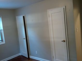 21005 73rd Ave, Oakland Gardens, NY 11364