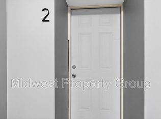 500 S 2nd St #2, Saint Charles, MO 63301