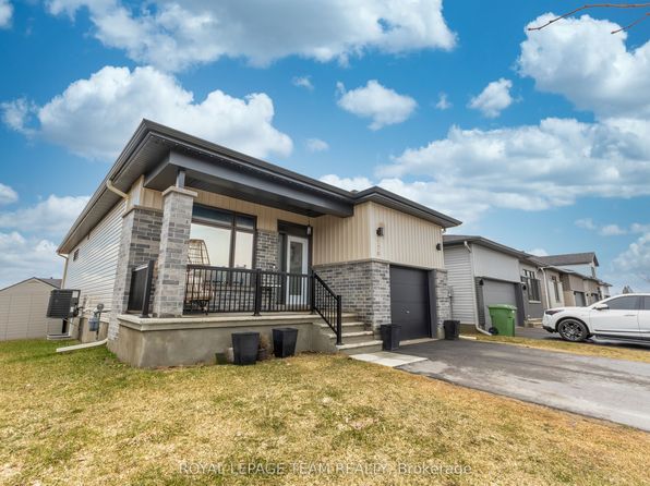 178 Tom Gavinski St, Arnprior, ON K7S 0J7
