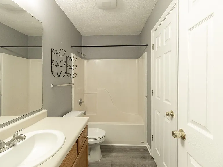 4903 Moniteau Ct — Photo 13