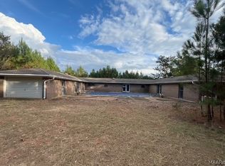 6367 Redland Rd, Wetumpka, AL 36093