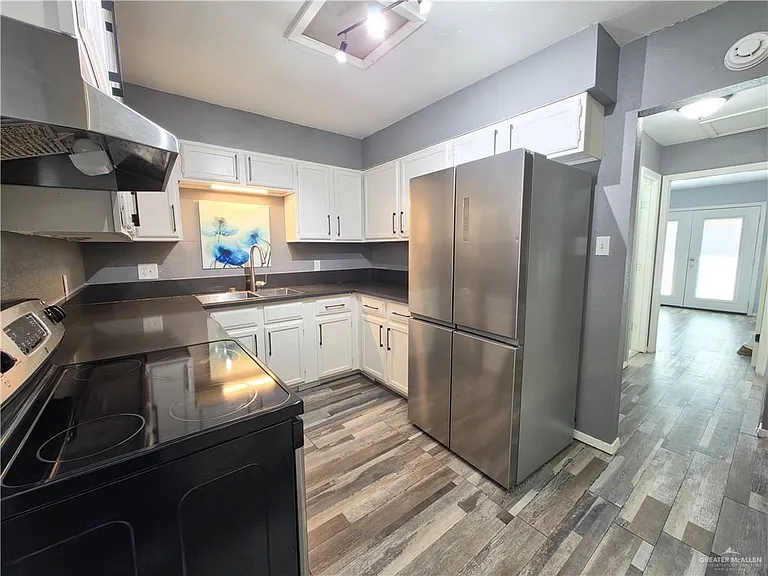 900 E Dallas Ave #UT3 — Photo 8