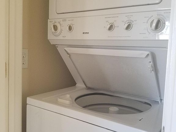 STACKABLE WASHER/DRYER