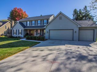 371 W Juniper Dr, Grafton, WI 53024