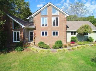 1720 Shakes Run Dr, Fisherville, KY 40023