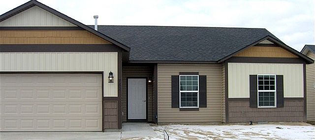 1st image of 782 Birchwood Dr