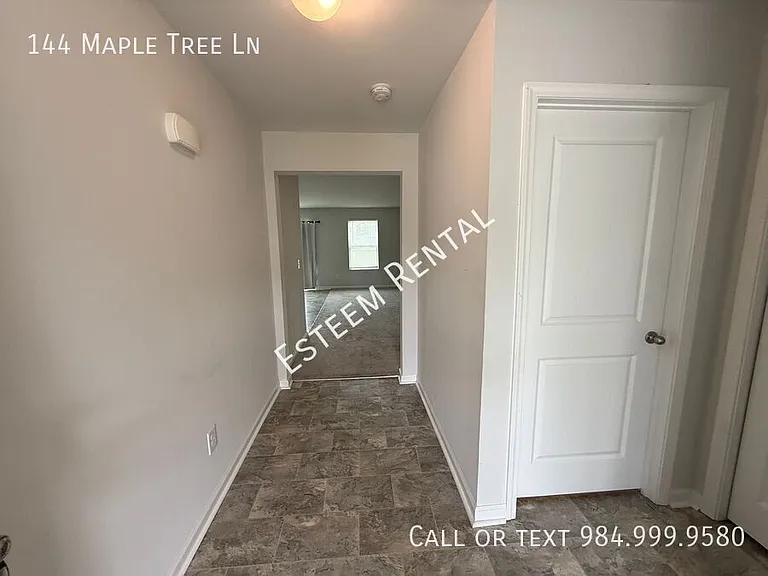 144 Maple Tree Ln — Photo 12