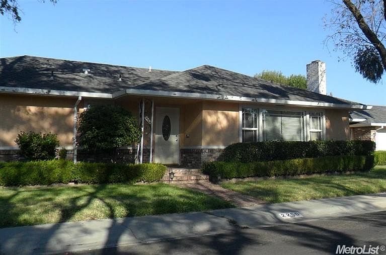 1st image of 2250 N Yosemite St