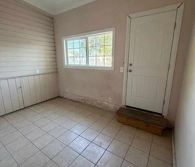 625 E Wilmington Ave — Photo 30