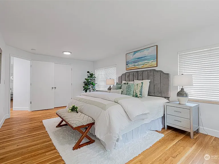 15627 SE 42nd Ct — Photo 4