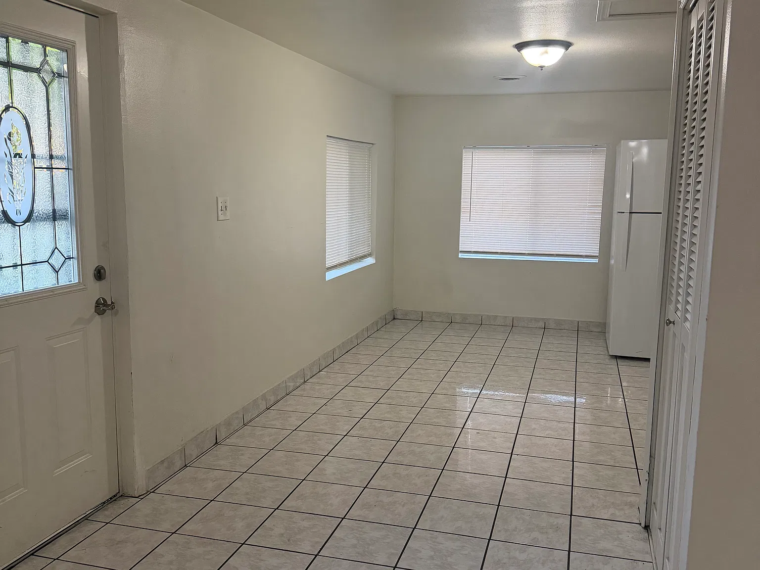 3 bed, 1.5 bath, $2,000 — Photo 2