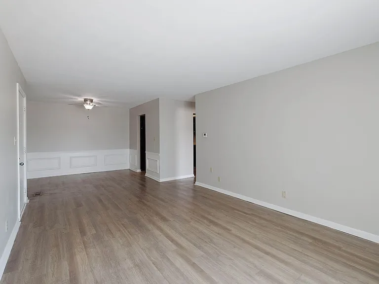 The Jefferson Apartments — Photo 13