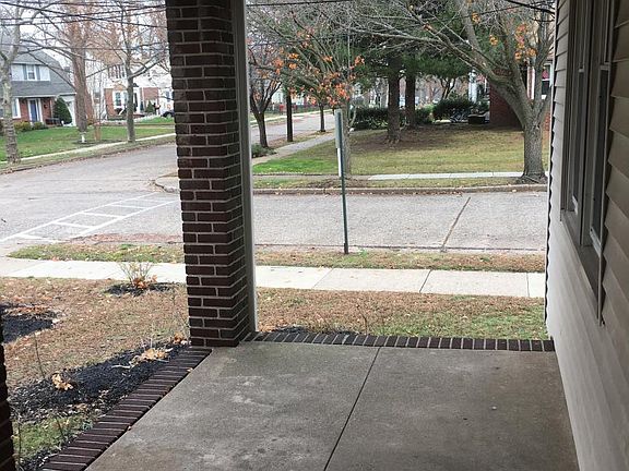 Porch right