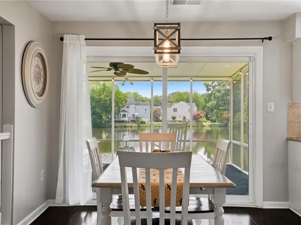 705 Turnbuckle Ct, Chesapeake, VA 23322