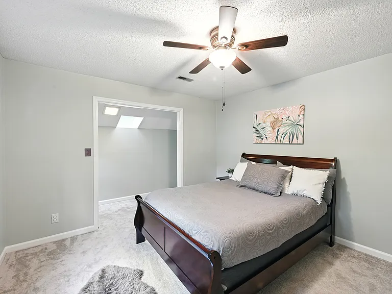 4002 Westfield Dr — Photo 35