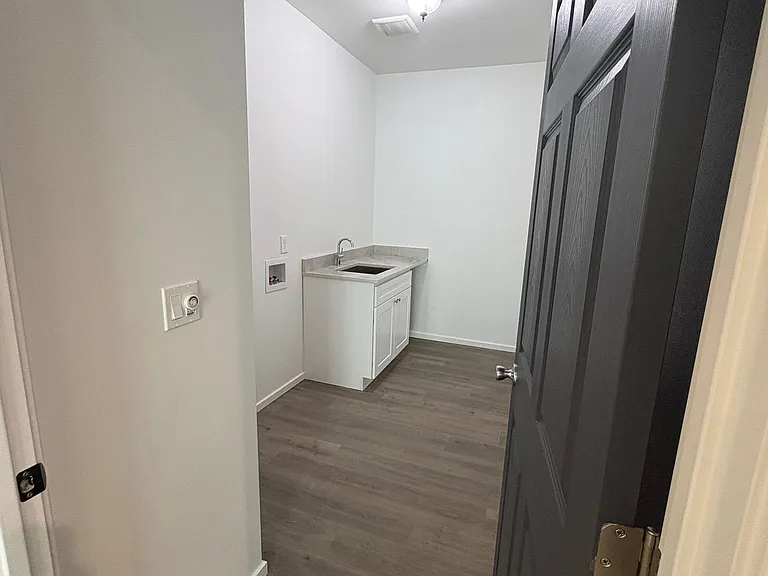 2390 Cascade St — Photo 10