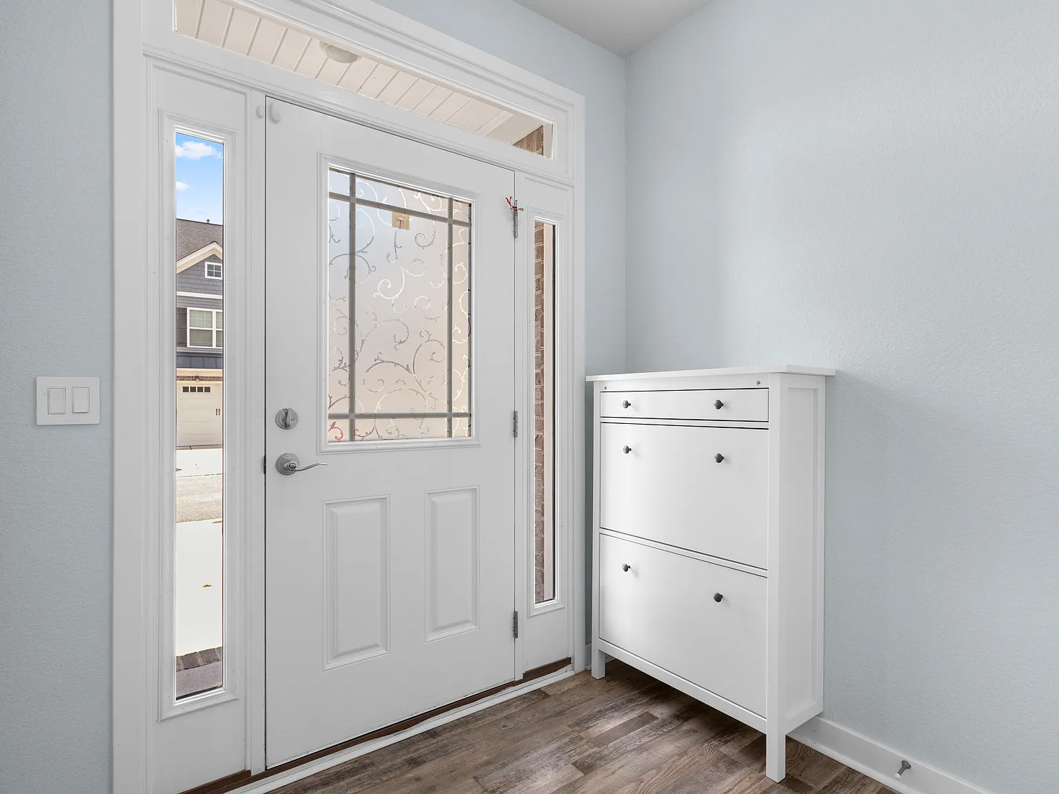 3 bed, 3.5 bath, 2237 sqft, $2,950 — Photo 4