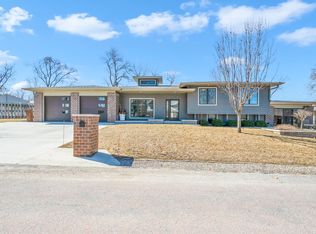 2103 Okoboji Blvd, West Okoboji, IA 51351