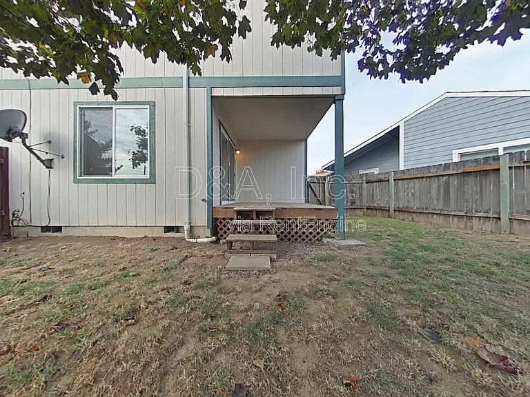 3149 NE Powderhorn Pl — Photo 9
