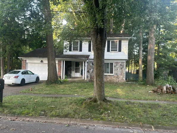 6546 Marlow St, Portage, MI 49024