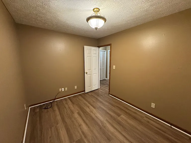 5926 Carmel Dr — Photo 9