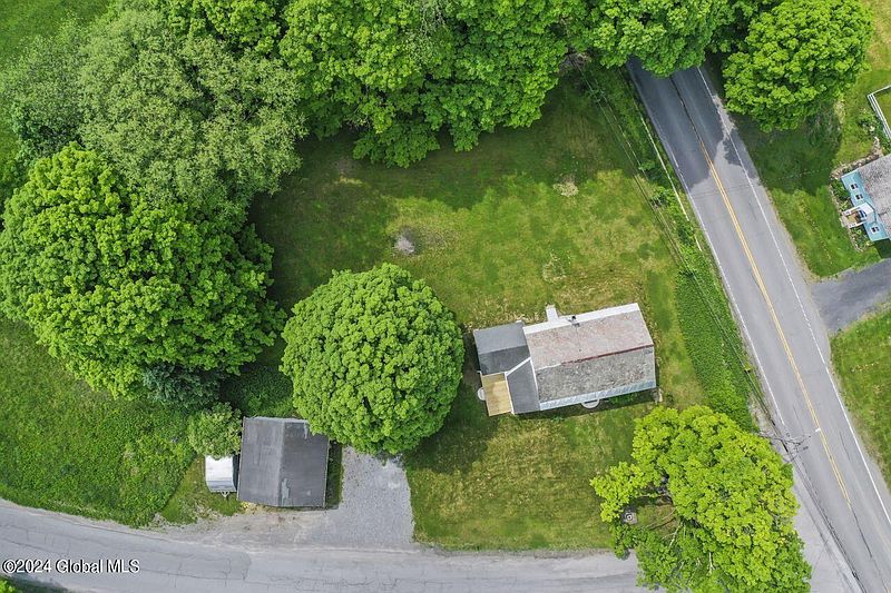 4th image of 1939 Burch Road