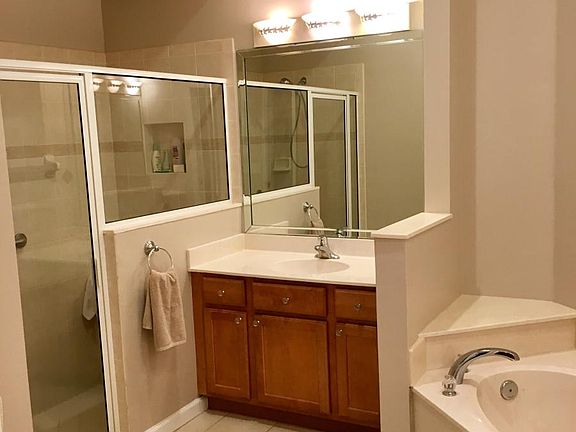 Master Bathroomshower & soaking tub, sink