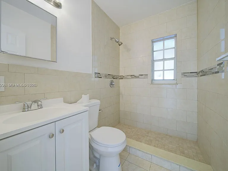 1471 NW 93rd St — Photo 3