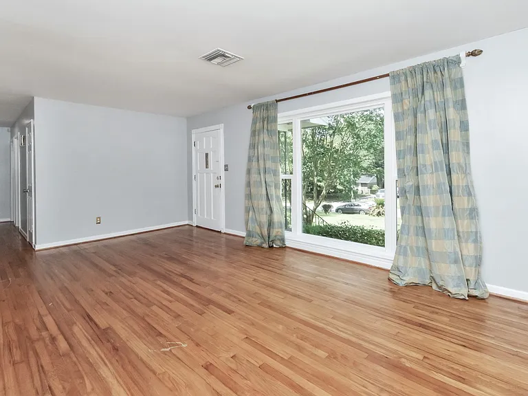 2859 Wyattwood Ln — Photo 8