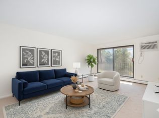 3421 Kent St APT 603, Shoreview, MN 55126