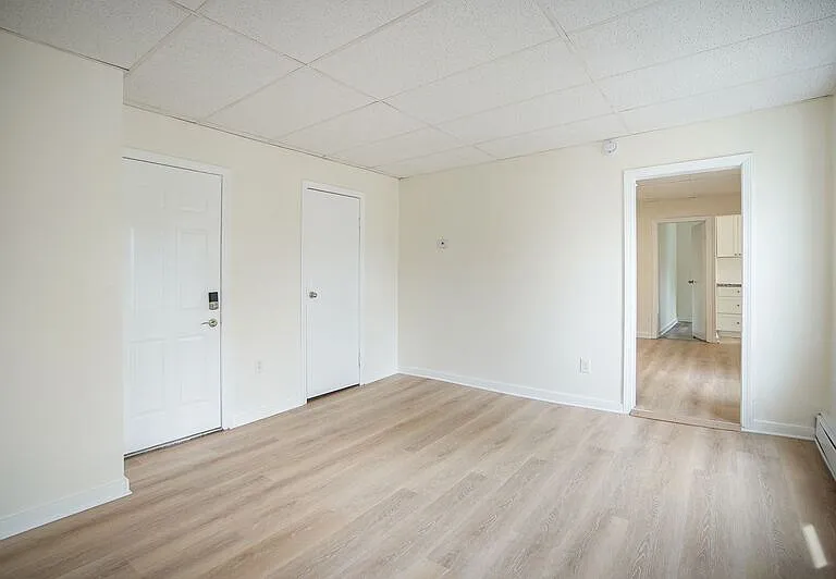 3 Charles St #2R — Photo 3