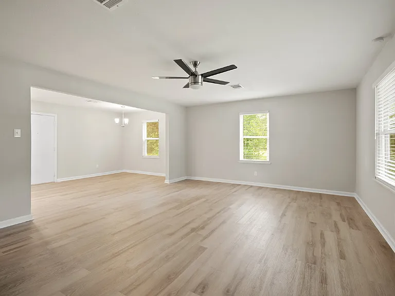 1080 Callaway Dr #HSE — Photo 7
