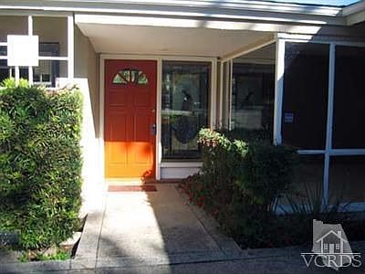 3rd image of 1790 N Altadena Dr
