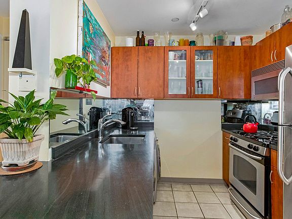 2nd image of 68 Bradhurst Ave APT 8L