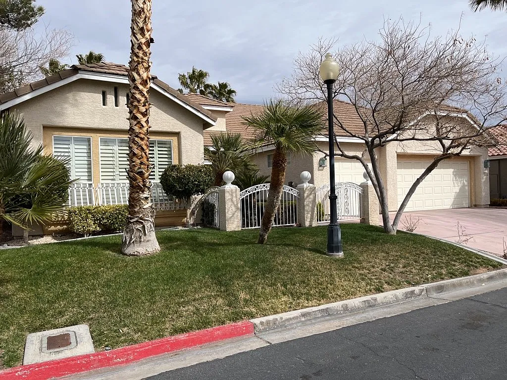 Building Photo - 8012 Gothic Ave
