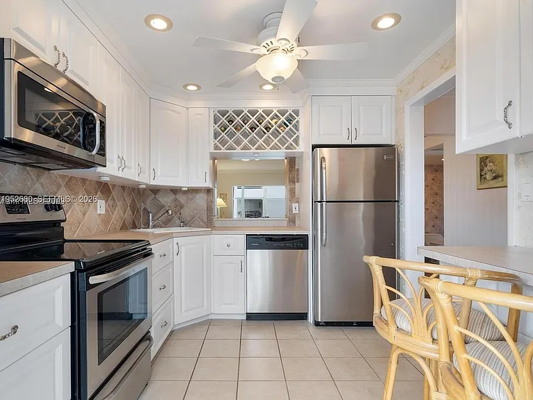 1501 S Ocean Blvd #211 — Photo 8