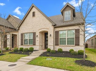 8015 Sunflower Ln, Dallas, TX 75252