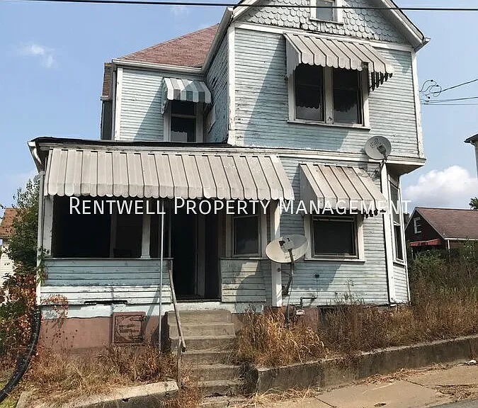 2503 Stewart St — Photo 1