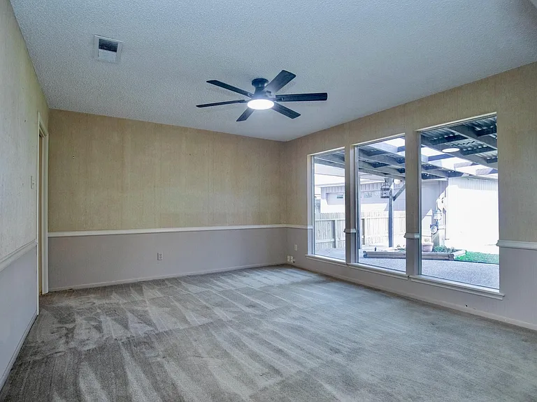 3903 Kiamesha Dr — Photo 12