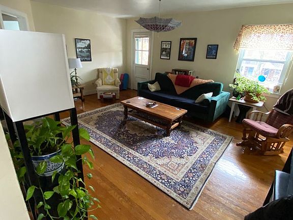 4th image of 3406 Cutshaw Ave #B