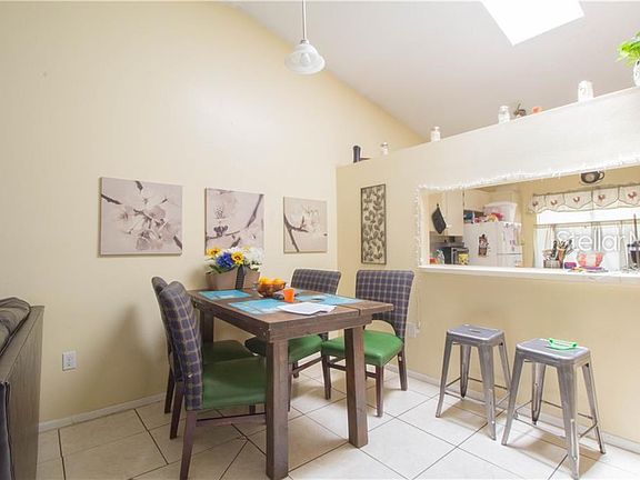 3rd image of 7696 Timber River Cir