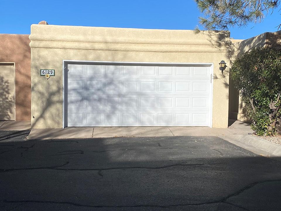 1st image of 6129 Del Campo Pl NE