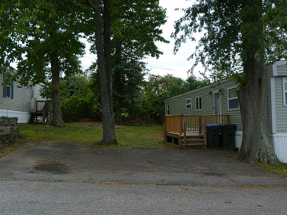 5th image of 422 Sand Gate Dr