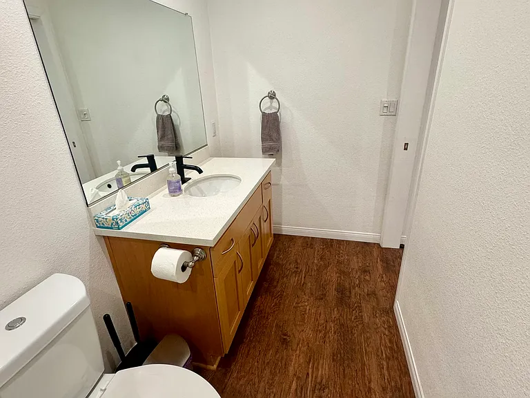 227 Avenida Monterey #C — Photo 9