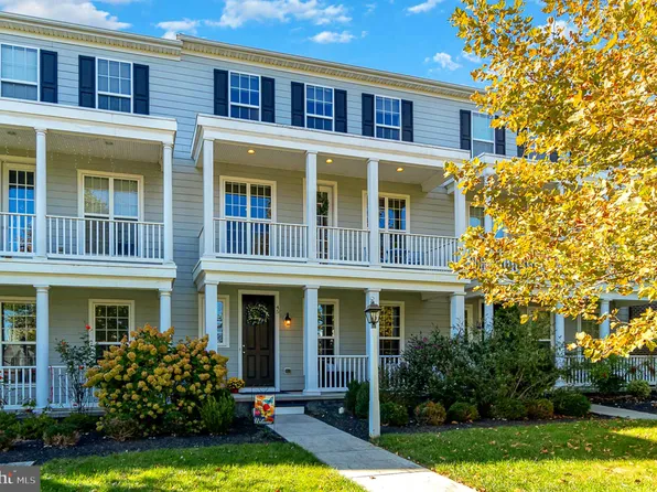 45 Porter Aly, Mechanicsburg, PA 17050