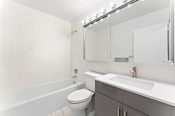 Rented by Compass | media 9