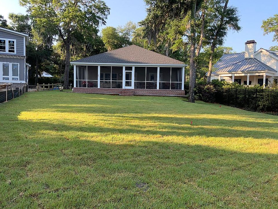 2nd image of 62 Lancer Ln